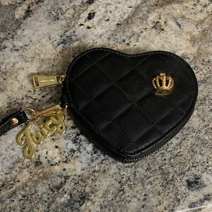 NEW! 🖤 Juicy Couture Quilted Black Heart Wristlet Pouch 🖤